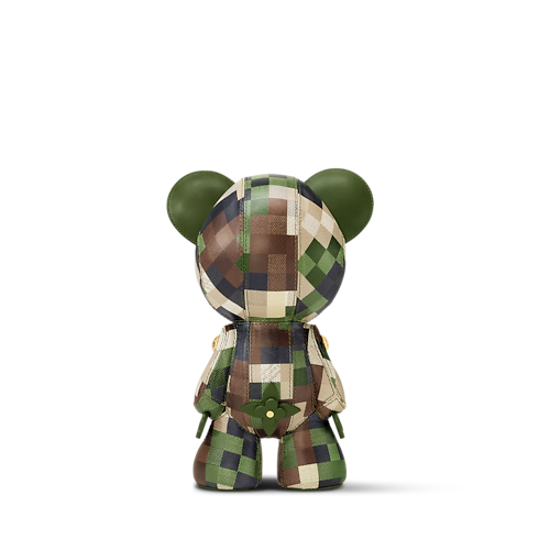 ตุ๊กตา Louis Collectible Damoflage Nylon in ทรังก์ การเดินทาง และ บ้าน's ไฮไลท์ แคมเปญ Art of Living collections by Louis Vuitton (การย่อ/ขยายผลิตภัณฑ์)