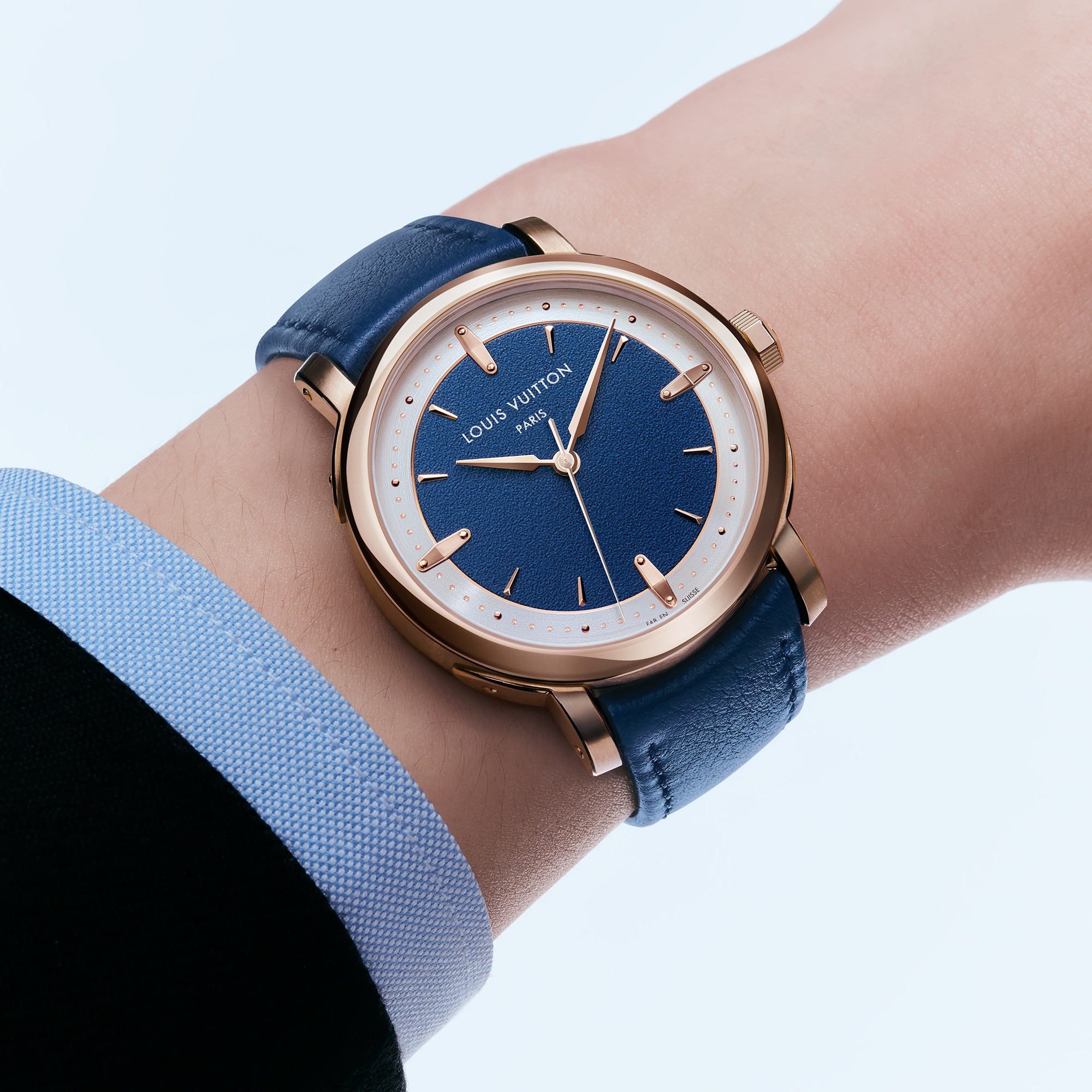 นาฬิการุ่น Louis Vuitton Escale ระบบอัตโนมัติ 39 มม. พิงค์โกลด์  in นาฬิกา