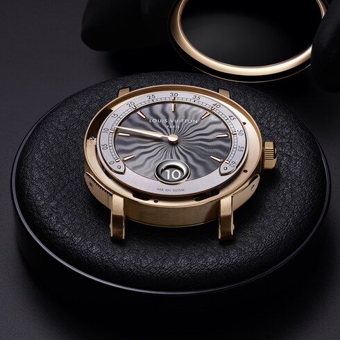 นาฬิการุ่น Louis Vuitton Escale Minute Repeater 40 มม. โรสโกลด์ in นาฬิกา's นาฬิกาข้อมือแบรนด์หรู } collections by Louis Vuitton