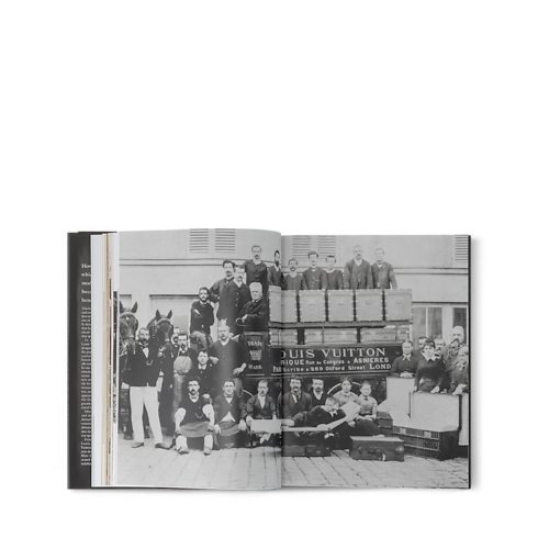 หนังสือ Louis Vuitton: The Birth of Modern Luxury in ทรังก์ การเดินทาง และ บ้าน's หนังสือและเครื่องเขียน หนังสือปกแข็ง collections by Louis Vuitton (การย่อ/ขยายผลิตภัณฑ์)