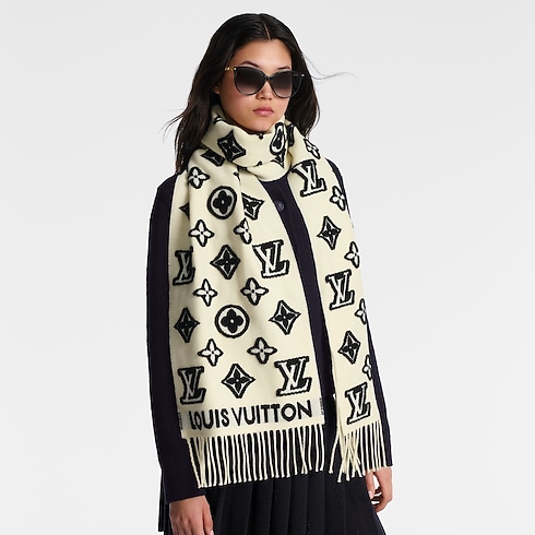 ผ้าพันคอรุ่น LV 3D . in ผู้หญิง's แอคเซสเซอรี่ ผ้าพันคอสำหรับผู้หญิง collections by Louis Vuitton (การย่อ/ขยายผลิตภัณฑ์)