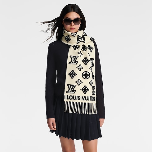 ผ้าพันคอรุ่น LV 3D . in ผู้หญิง's แอคเซสเซอรี่ ผ้าพันคอสำหรับผู้หญิง collections by Louis Vuitton (การย่อ/ขยายผลิตภัณฑ์)