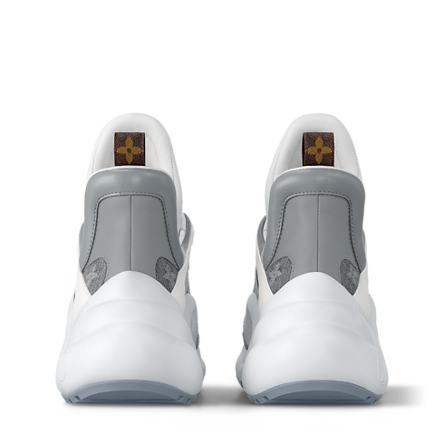 รองเท้าผ้าใบรุ่น LV Archlight in ผู้หญิง's รองเท้า รองเท้าผ้าใบสำหรับผู้หญิง collections by Louis Vuitton (การย่อ/ขยายผลิตภัณฑ์)