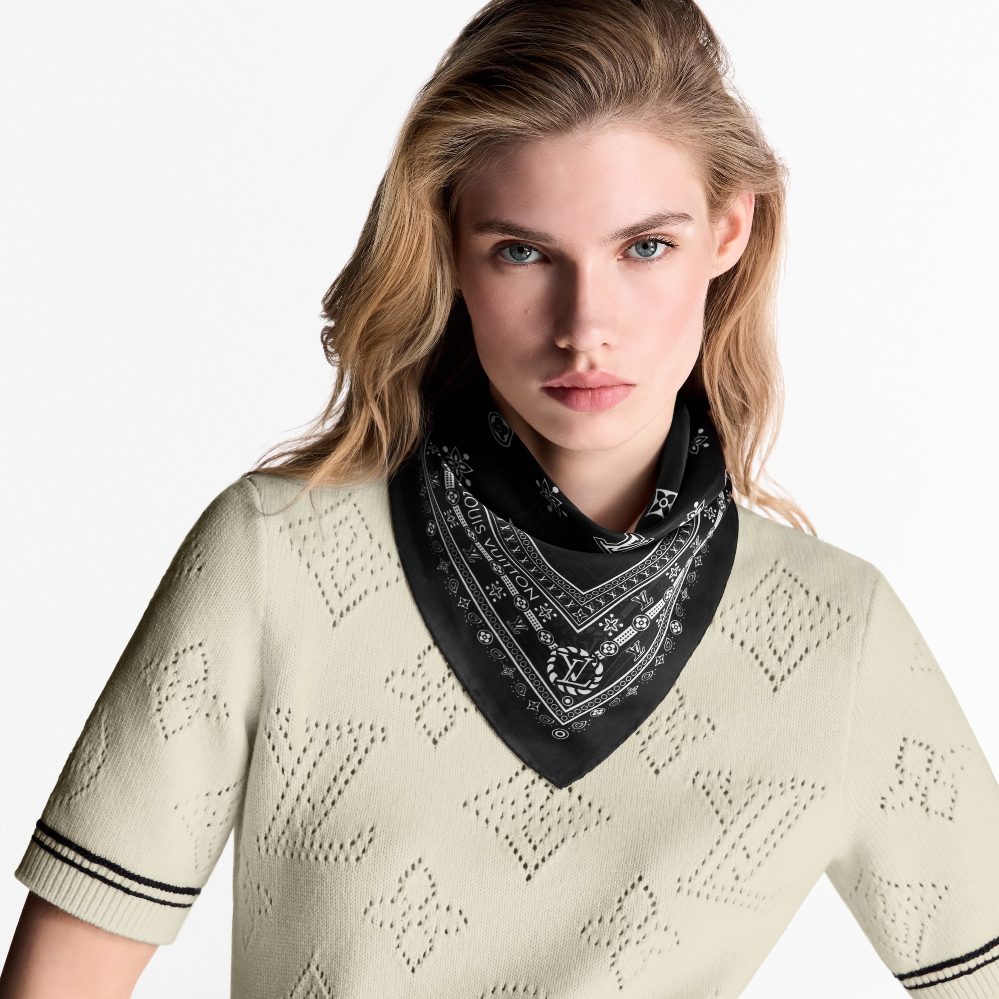 ผ้า Square รุ่น LV Bandana 55 . in ผู้หญิง
