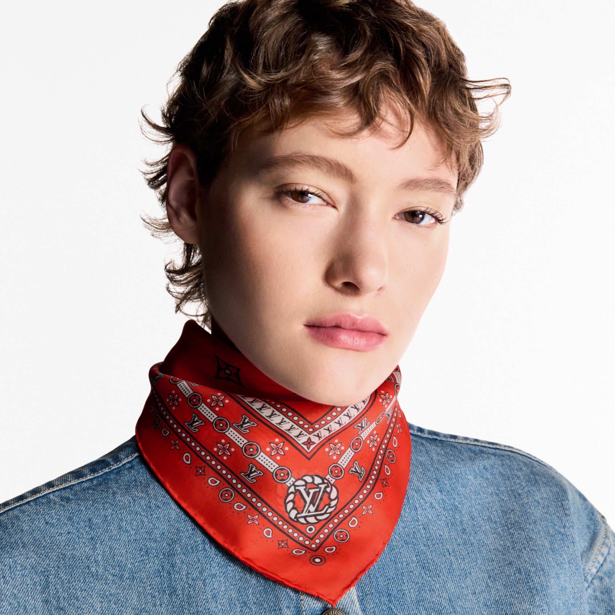 ผ้า Square รุ่น LV Bandana 55 . in ผู้หญิง