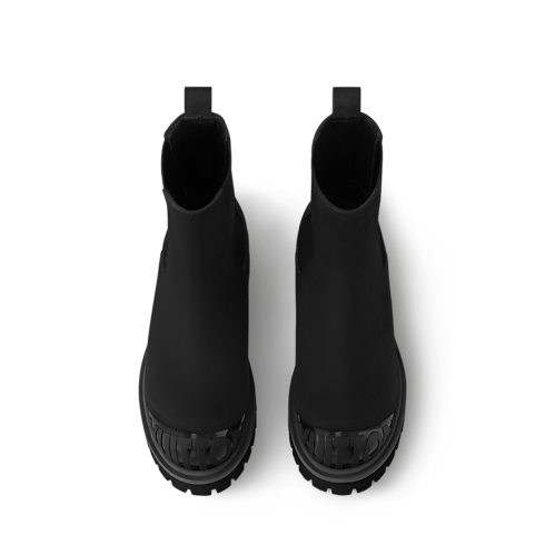 รองเท้าบู้ทเชลซีรุ่น LV Boot in ผู้ชาย's รองเท้า รองเท้าหุ้มข้อและรองเท้าบู้ทสำหรับผู้ชาย collections by Louis Vuitton (การย่อ/ขยายผลิตภัณฑ์)