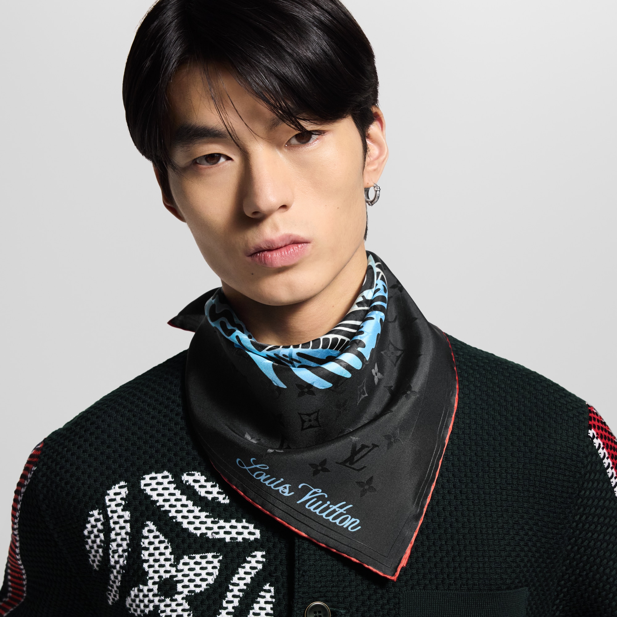 ผ้า Bandana รุ่น LV City Stamp . in ผู้ชาย