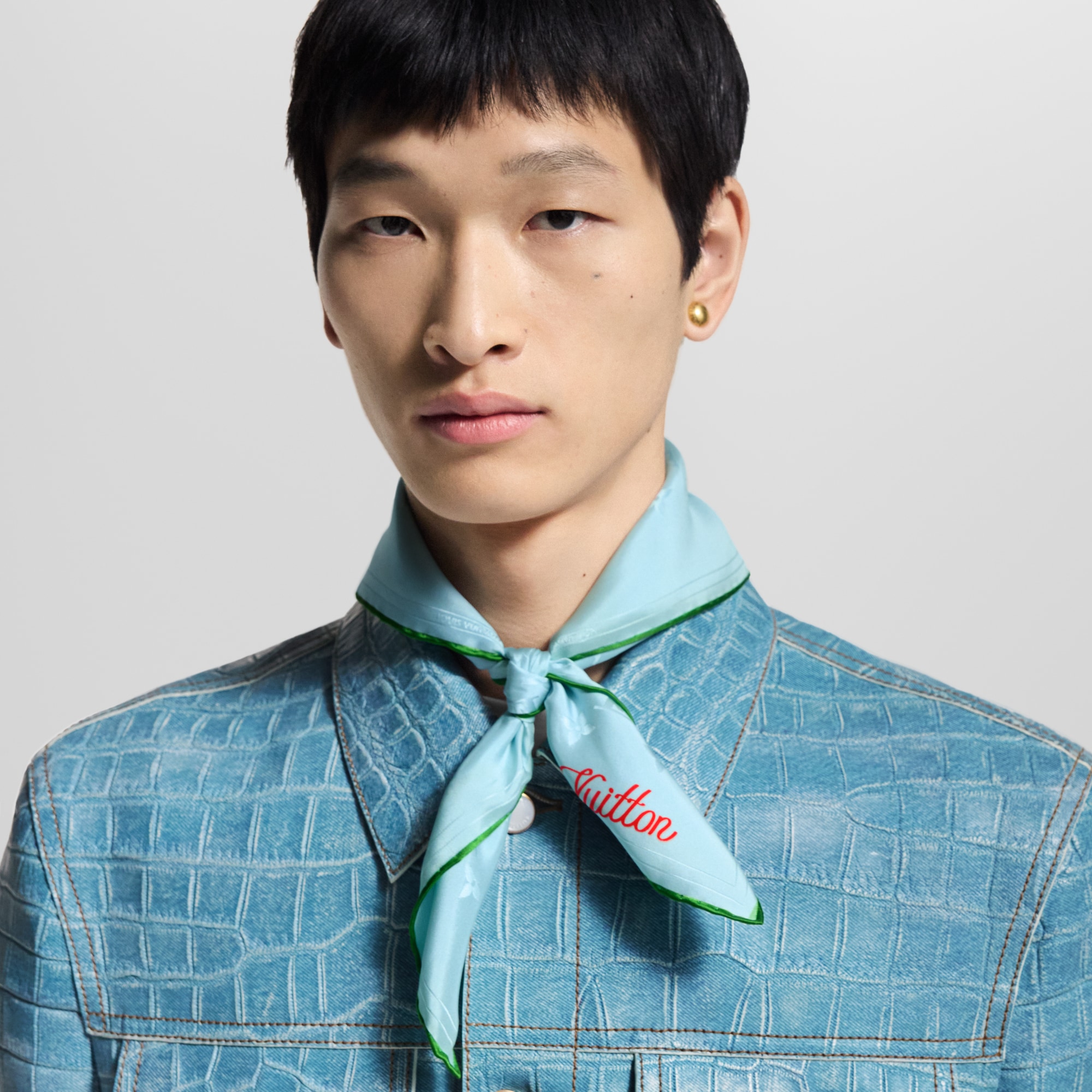 ผ้า Bandana รุ่น LV City Stamp . in ผู้ชาย