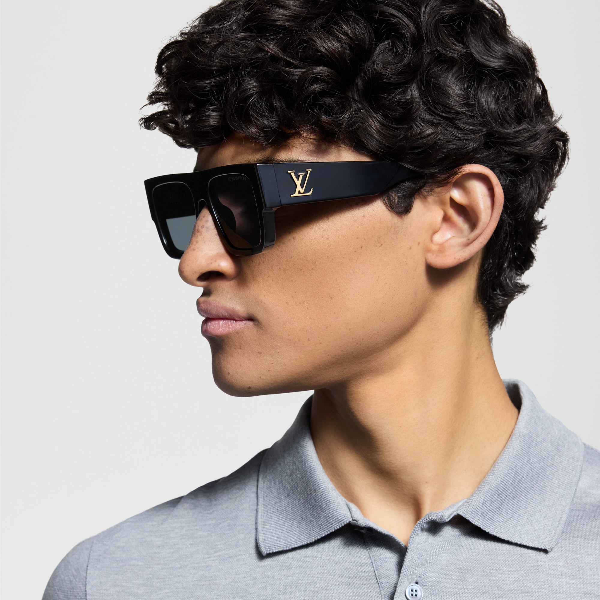 แว่นตากันแดดทรงสี่เหลี่ยมขนาดใหญ่รุ่น LV Clash . in ผู้ชาย