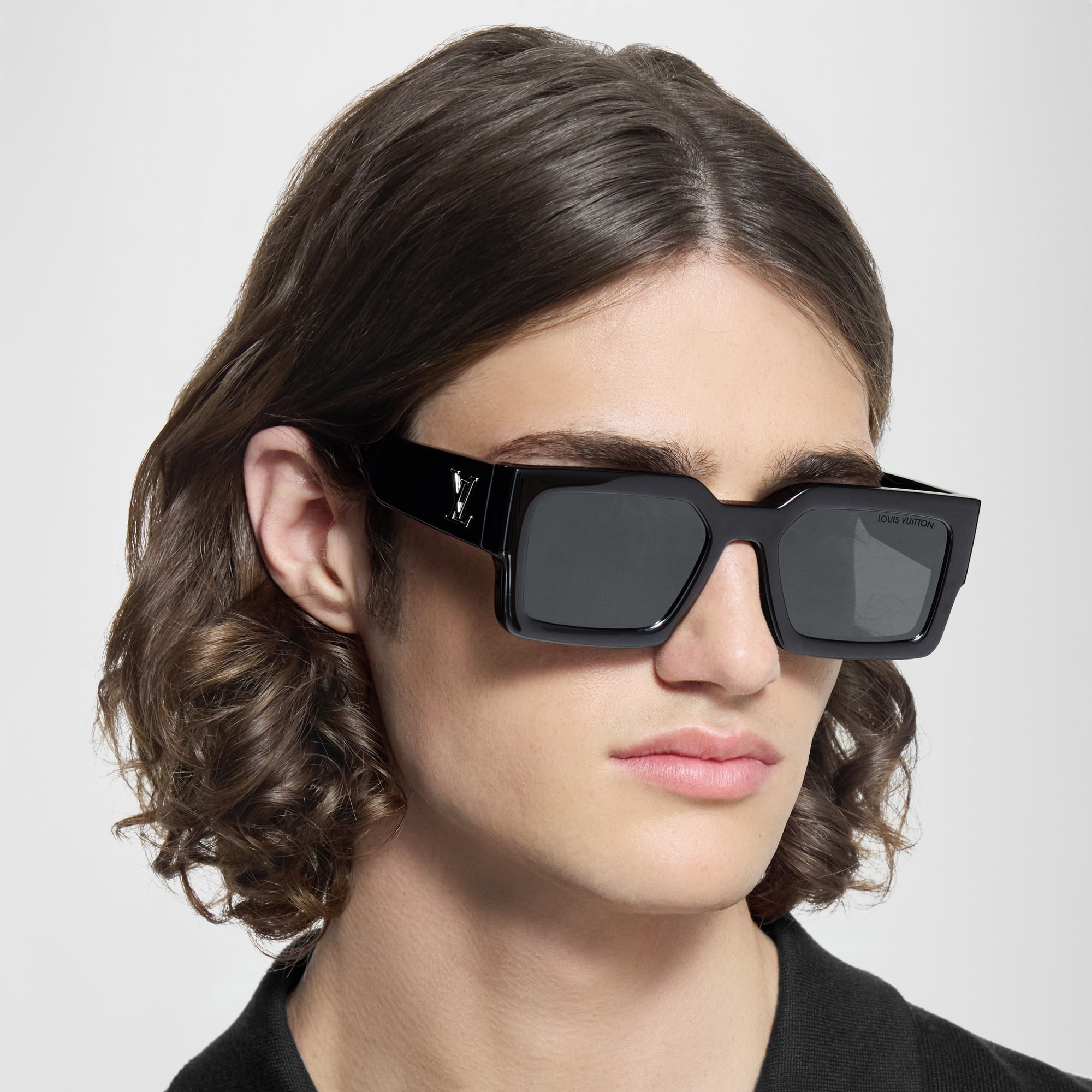 แว่นตากันแดดทรงสี่เหลี่ยมรุ่น LV Clash . in ผู้ชาย