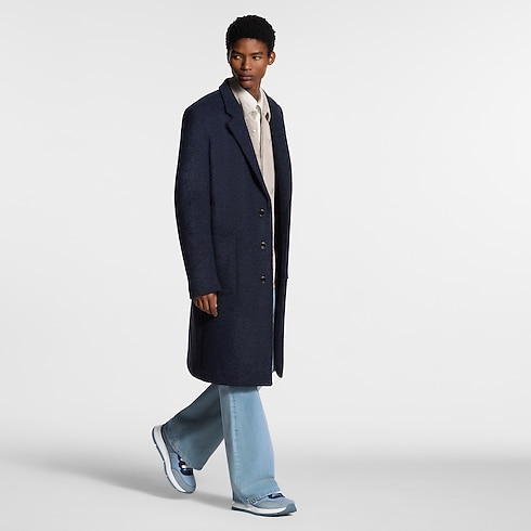 รองเท้าผ้าใบรุ่น LV Classic in ผู้ชาย's รองเท้า รองเท้าผ้าใบสำหรับผู้ชาย collections by Louis Vuitton (การย่อ/ขยายผลิตภัณฑ์)