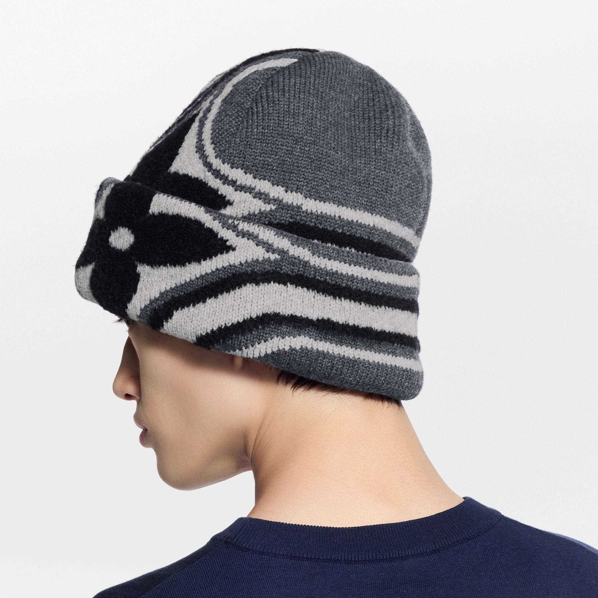 หมวกไหมพรมรุ่น LV Crush Graphic Flower . in ผู้ชาย