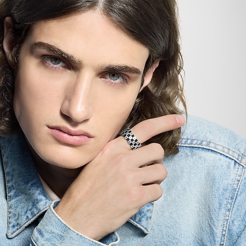 แหวน LV Damier . in ผู้ชาย's แฟชั่นจิวเวลรี่ แหวน collections by Louis Vuitton (การย่อ/ขยายผลิตภัณฑ์)