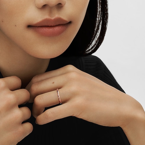 แหวนแต่งงาน LV Diamonds 2.5 มม. พิงค์โกลด์ in จิวเวลรี่'s หมวดหมู่ แหวนแต่งงาน collections by Louis Vuitton (การย่อ/ขยายผลิตภัณฑ์)