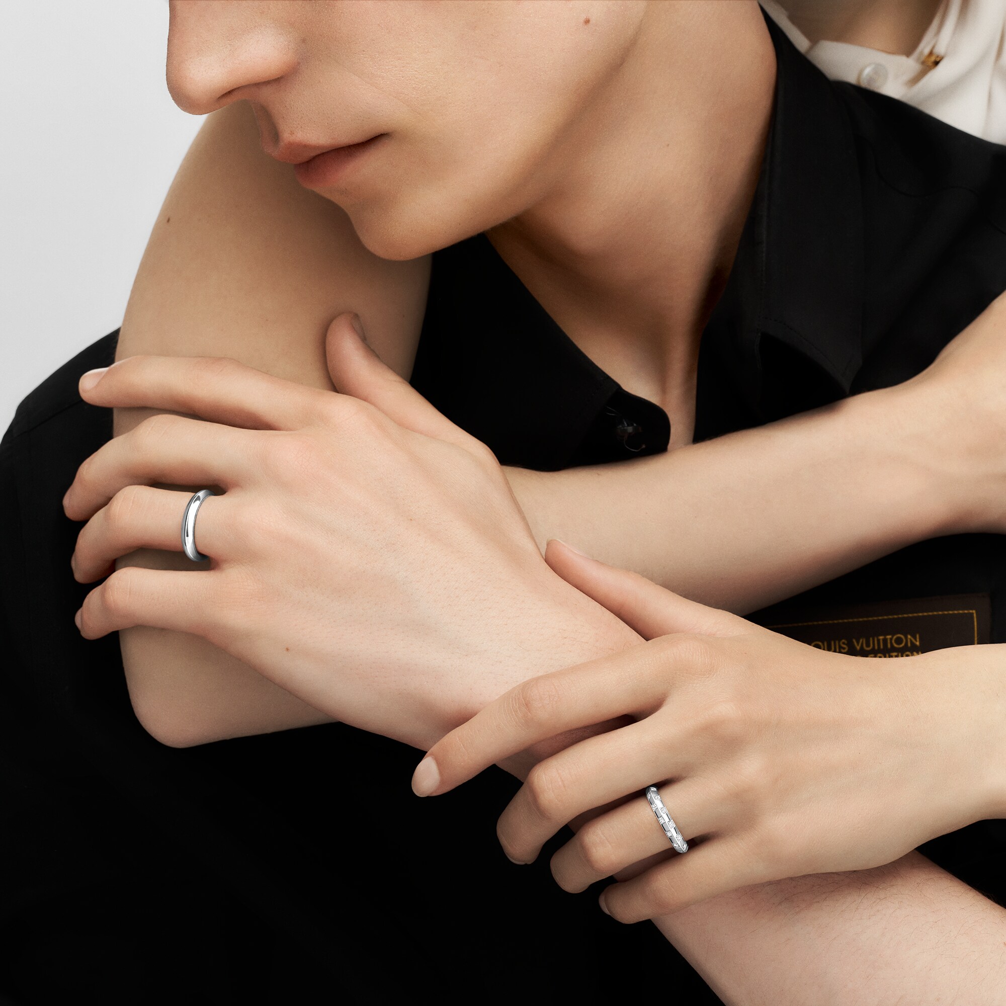 แหวนแต่งงาน LV Diamonds 4 มม. แพลทินัม  in จิวเวลรี่