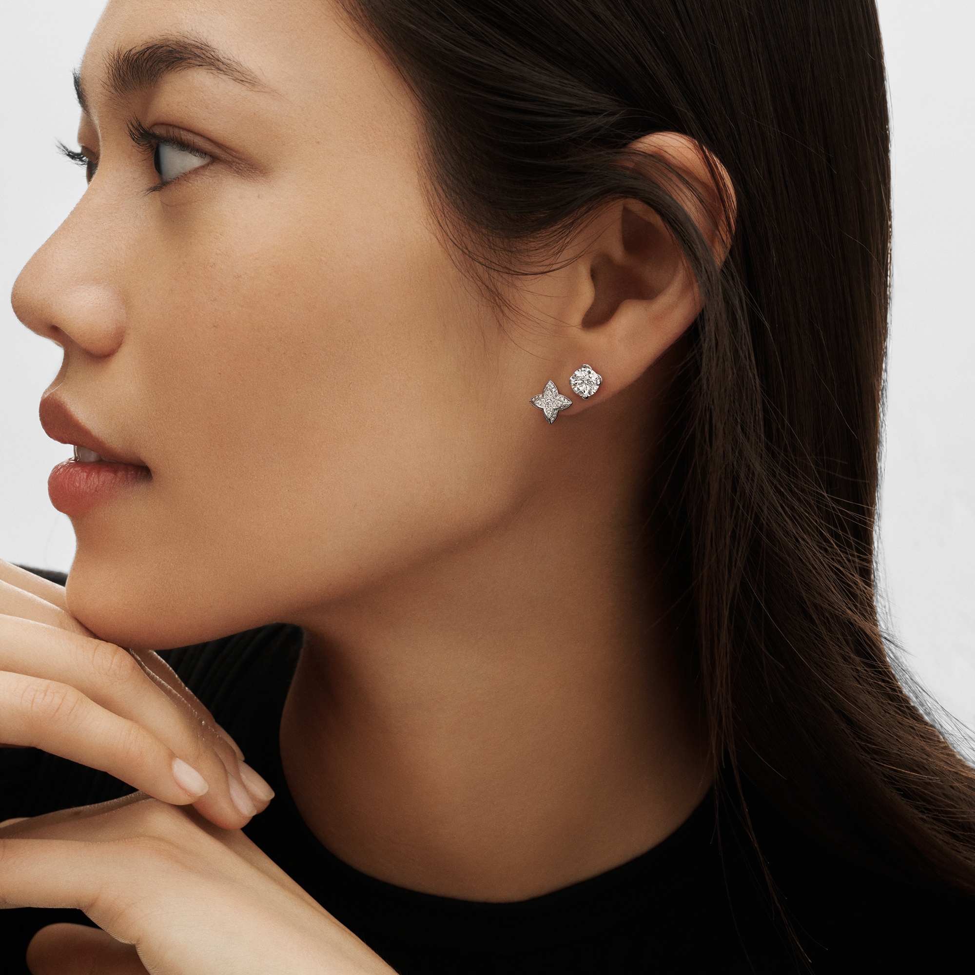 ต่างหูสตั๊ด LV Diamonds Double เพชรเจียระไนทรงกลม - สำหรับหนึ่งข้าง  in จิวเวลรี่