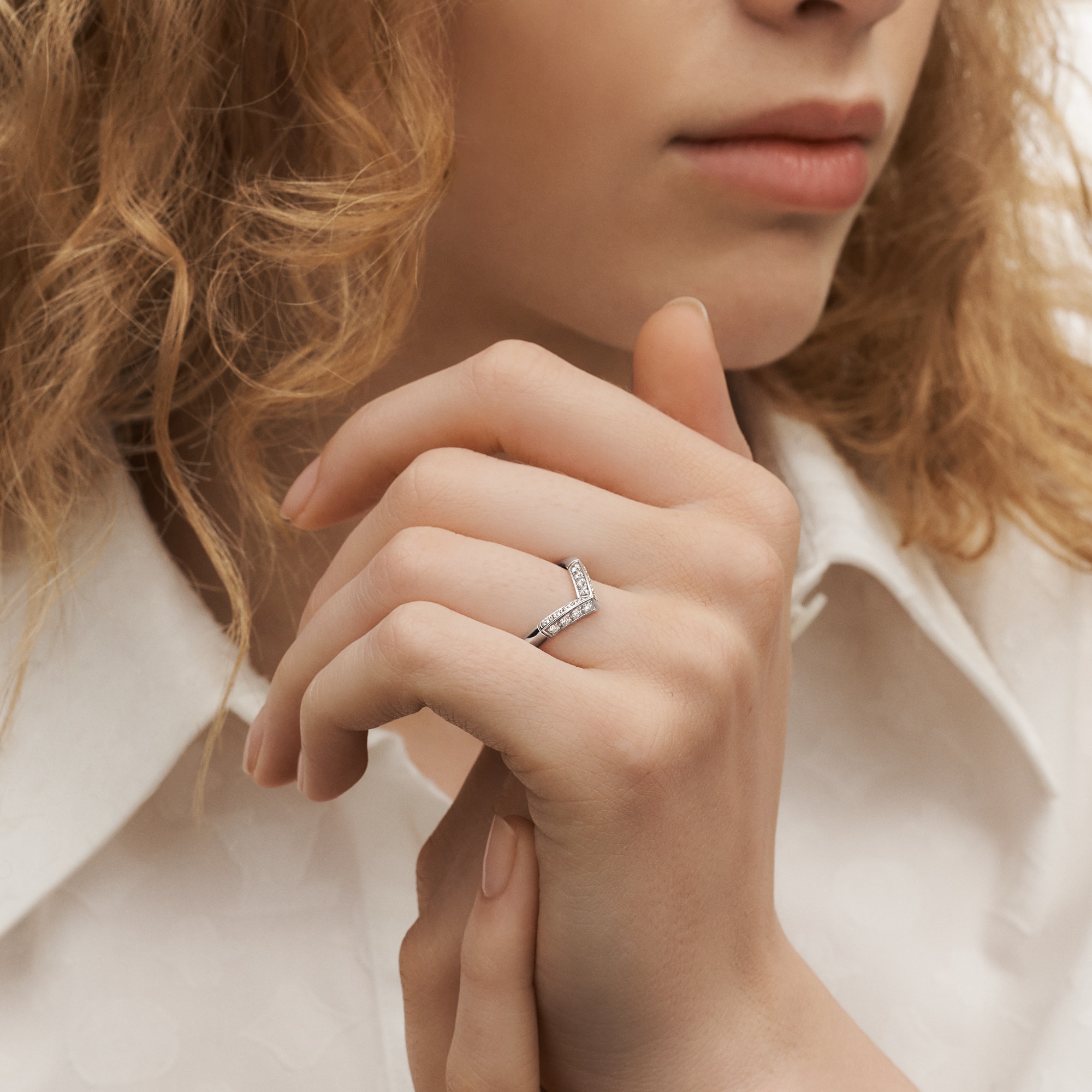 แหวน LV Diamonds Pavé V แพลทินัม  in จิวเวลรี่