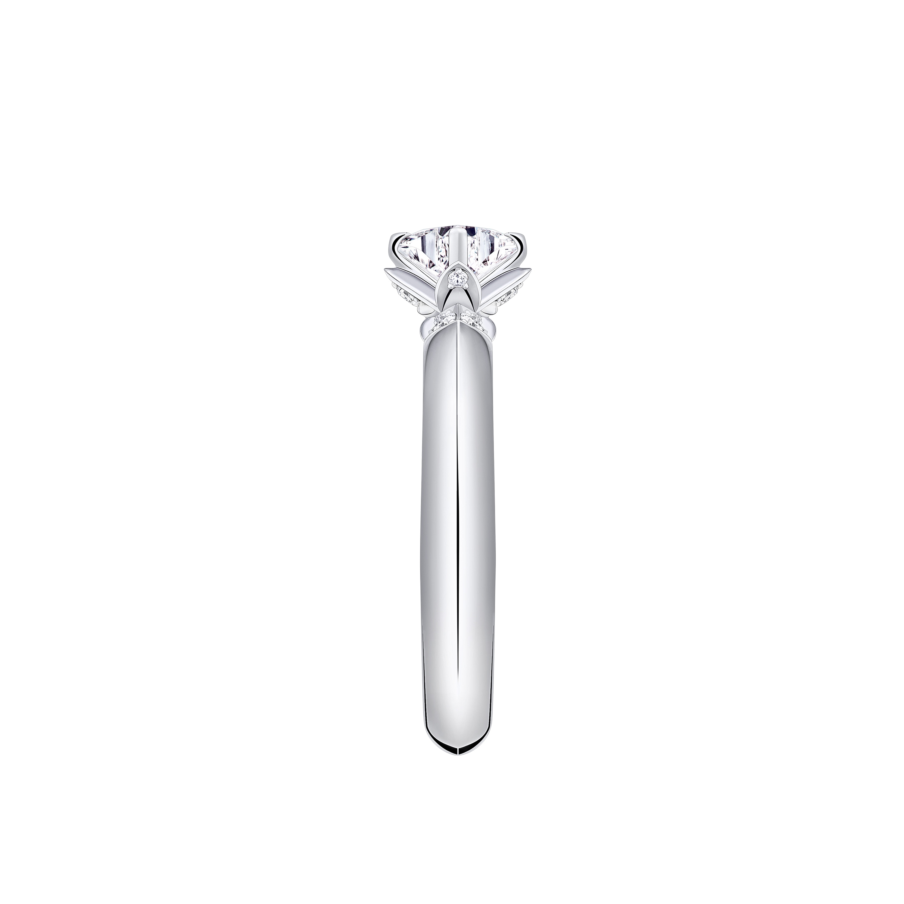 แหวน LV Diamonds Solitaire เพชรเจียระไนรูป LV Monogram Star  in จิวเวลรี่