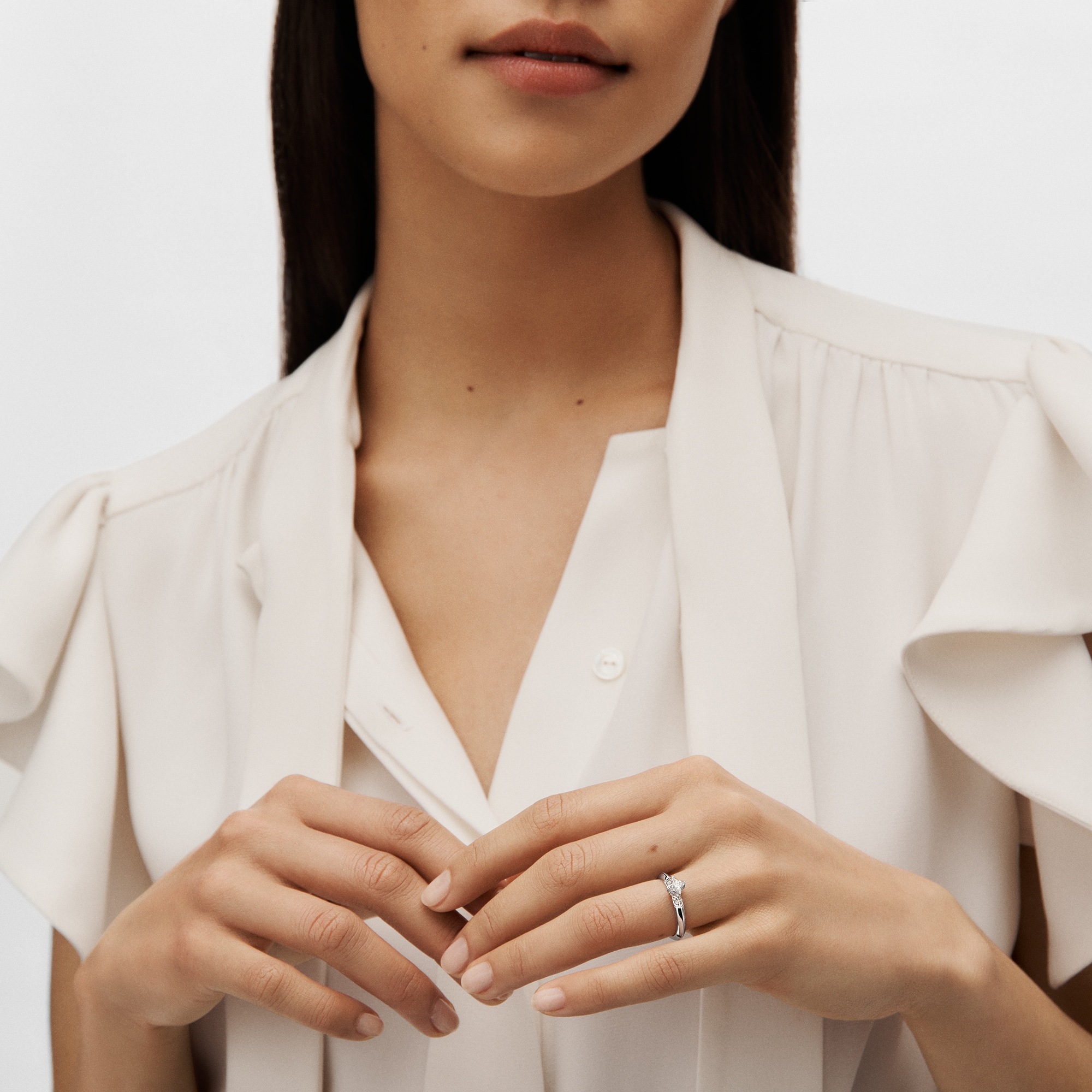 แหวน LV Diamonds Solitaire เพชรเจียระไนรูป LV Monogram Star  in จิวเวลรี่