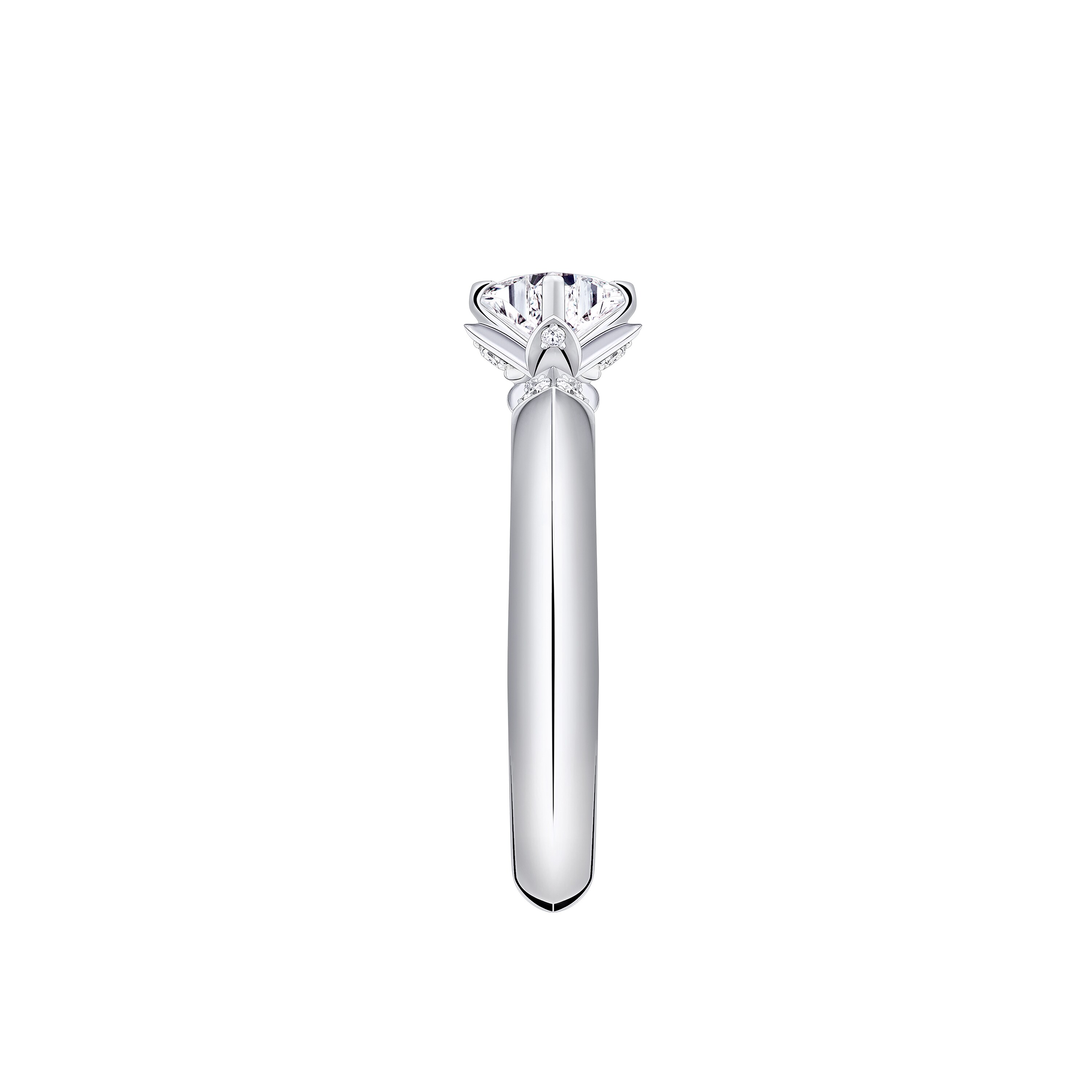 แหวน LV Diamonds Solitaire เพชรเจียระไนรูป LV Monogram Star  in จิวเวลรี่