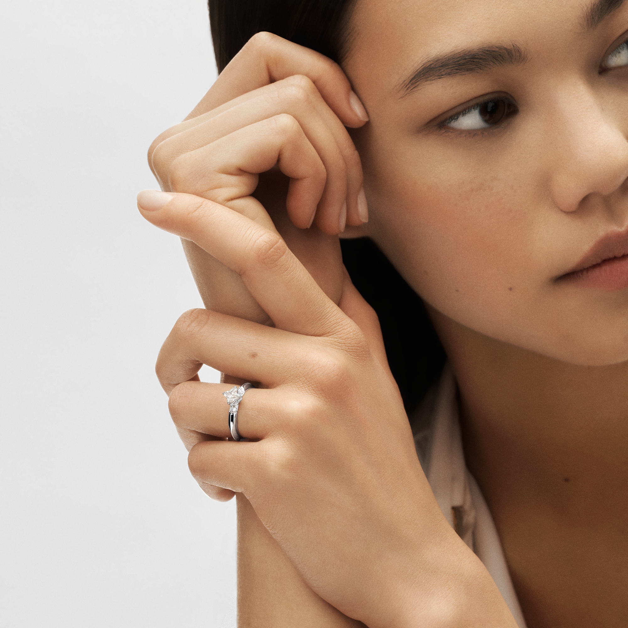 แหวน LV Diamonds Solitaire เพชรเจียระไนรูป LV Monogram Star  in จิวเวลรี่