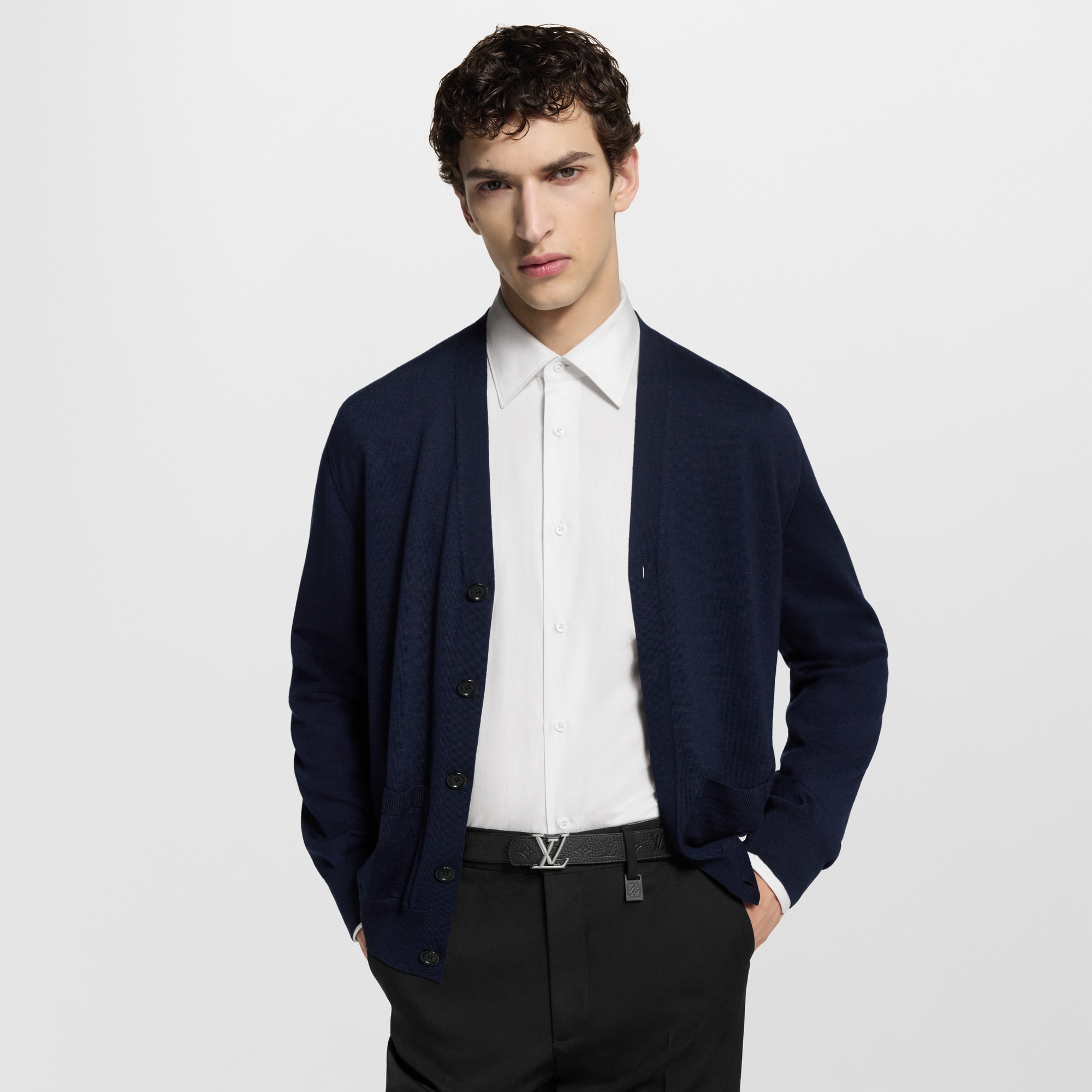 เข็มขัดรุ่น LV Dimension ขนาด 30 มม. ใส่ได้ทั้งสองด้าน หนัง Taurillon in ผู้ชาย