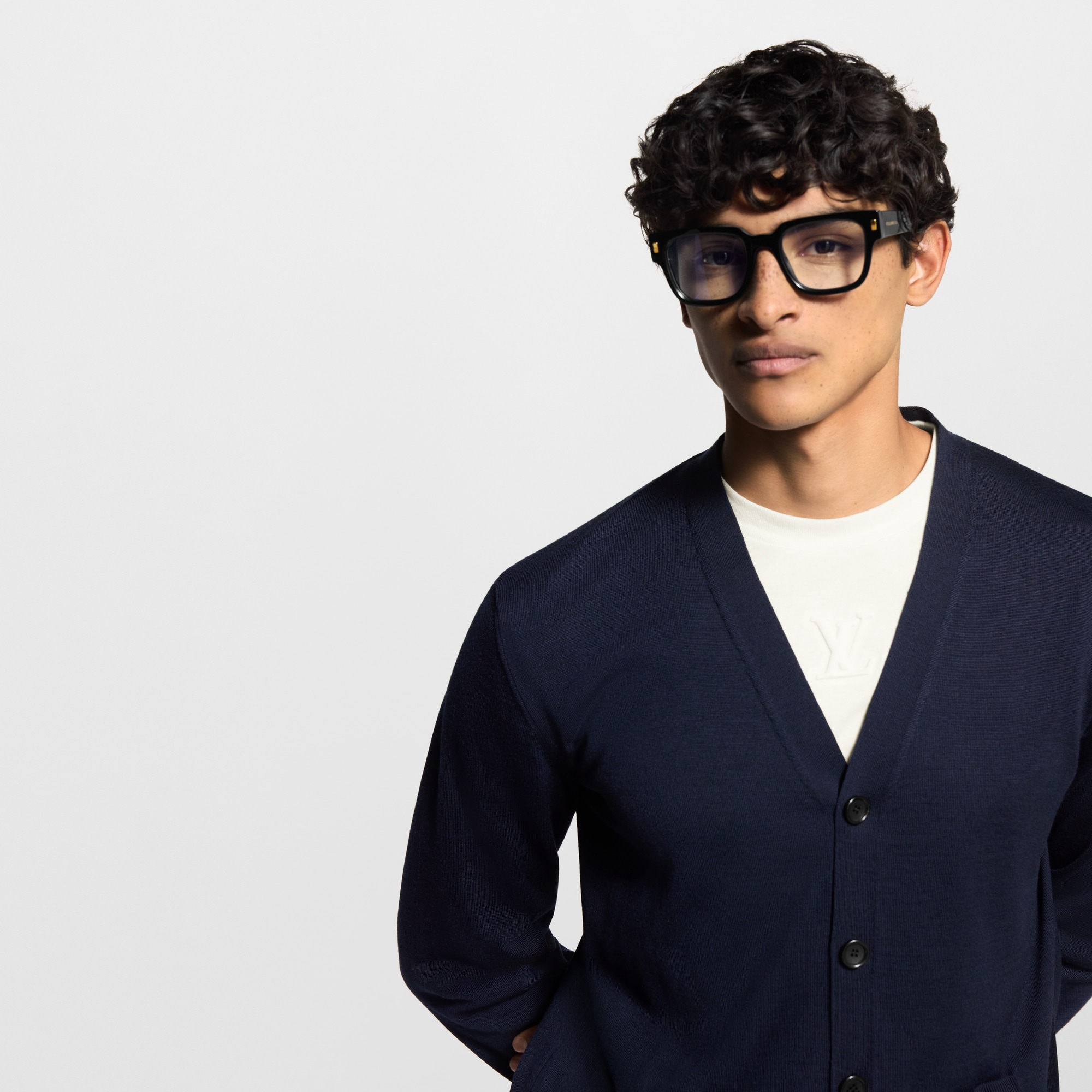 แว่นตากรองแสงสีฟ้าทรงสี่เหลี่ยมรุ่น LV Escape . in ผู้ชาย