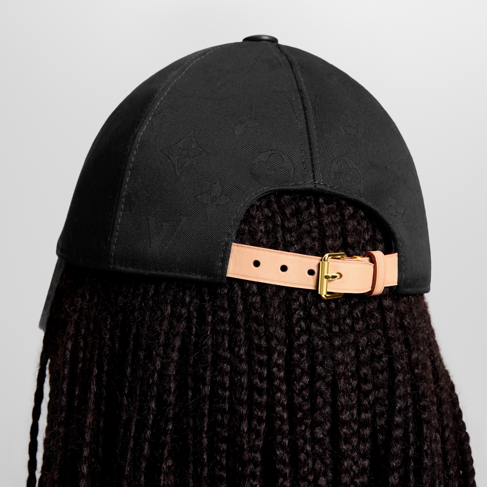 หมวกแก๊ปรุ่น LV First . in ผู้หญิง