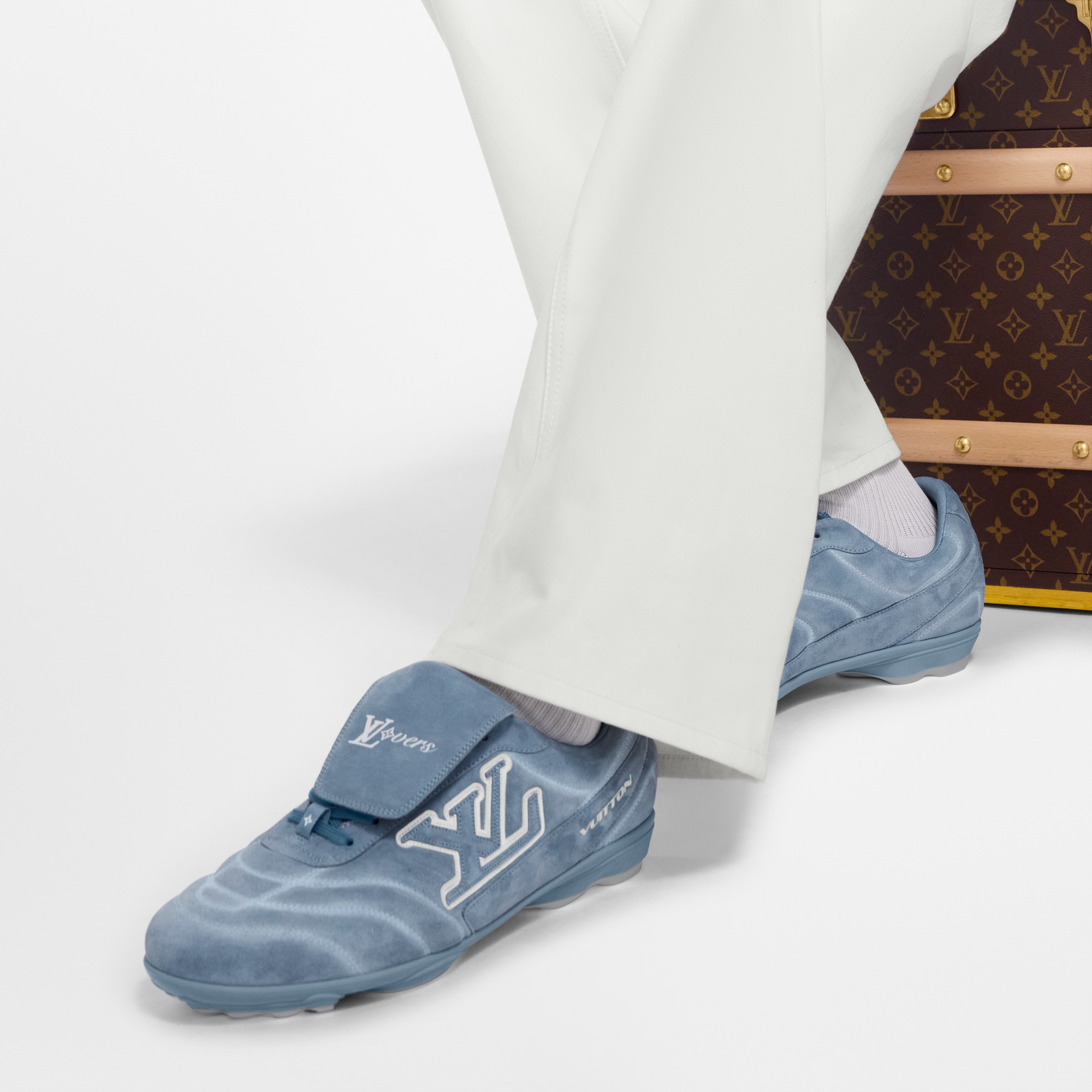 รองเท้าผ้าใบรุ่น LV Footprint Soccer  in ผู้ชาย