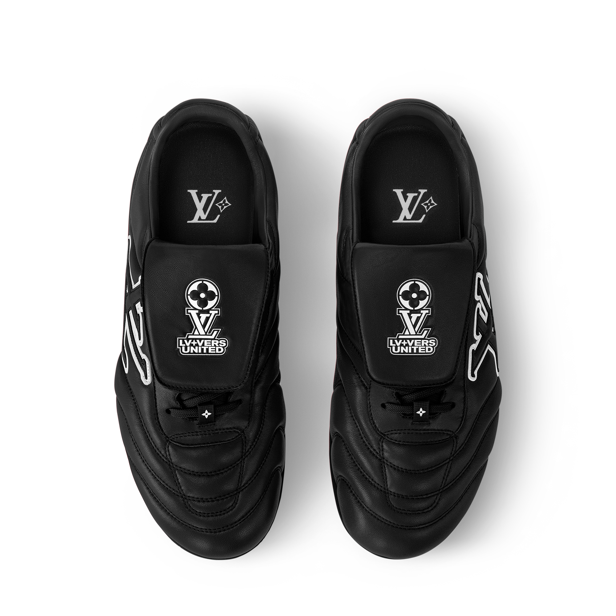 รองเท้าผ้าใบรุ่น LV Footprint Soccer  in ผู้ชาย