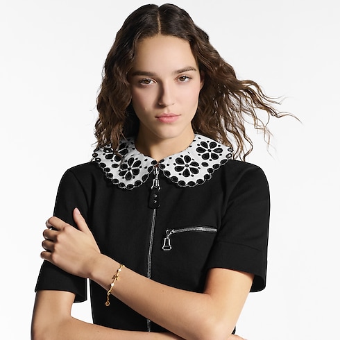 สร้อยข้อมือ LV Heart . in ผู้หญิง's แฟชั่นจิวเวลรี่ เครื่องประดับสำหรับผู้หญิง collections by Louis Vuitton (การย่อ/ขยายผลิตภัณฑ์)