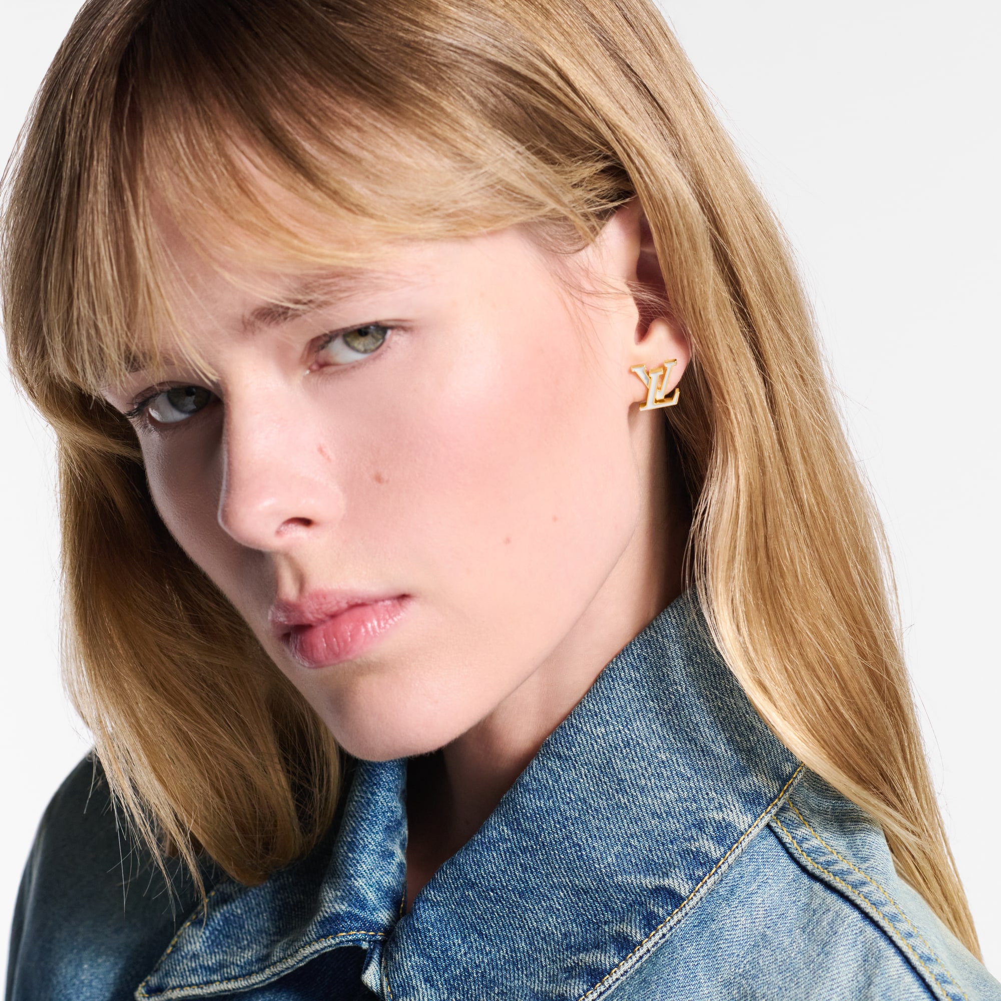 ต่างหู LV Iconic Enamel . in ผู้หญิง