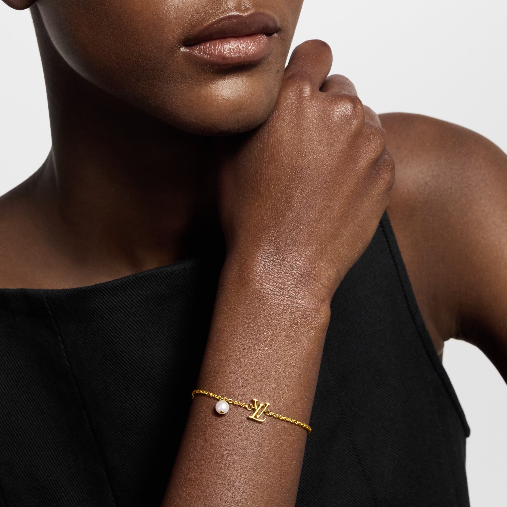 สร้อยข้อมือ LV Iconic Louisa . in ผู้หญิง