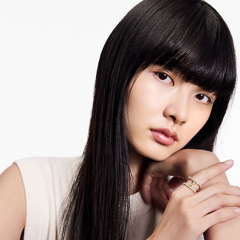 แหวน LV Iconic . in ผู้หญิง's แฟชั่นจิวเวลรี่ เครื่องประดับสำหรับผู้หญิง collections by Louis Vuitton (การย่อ/ขยายผลิตภัณฑ์)