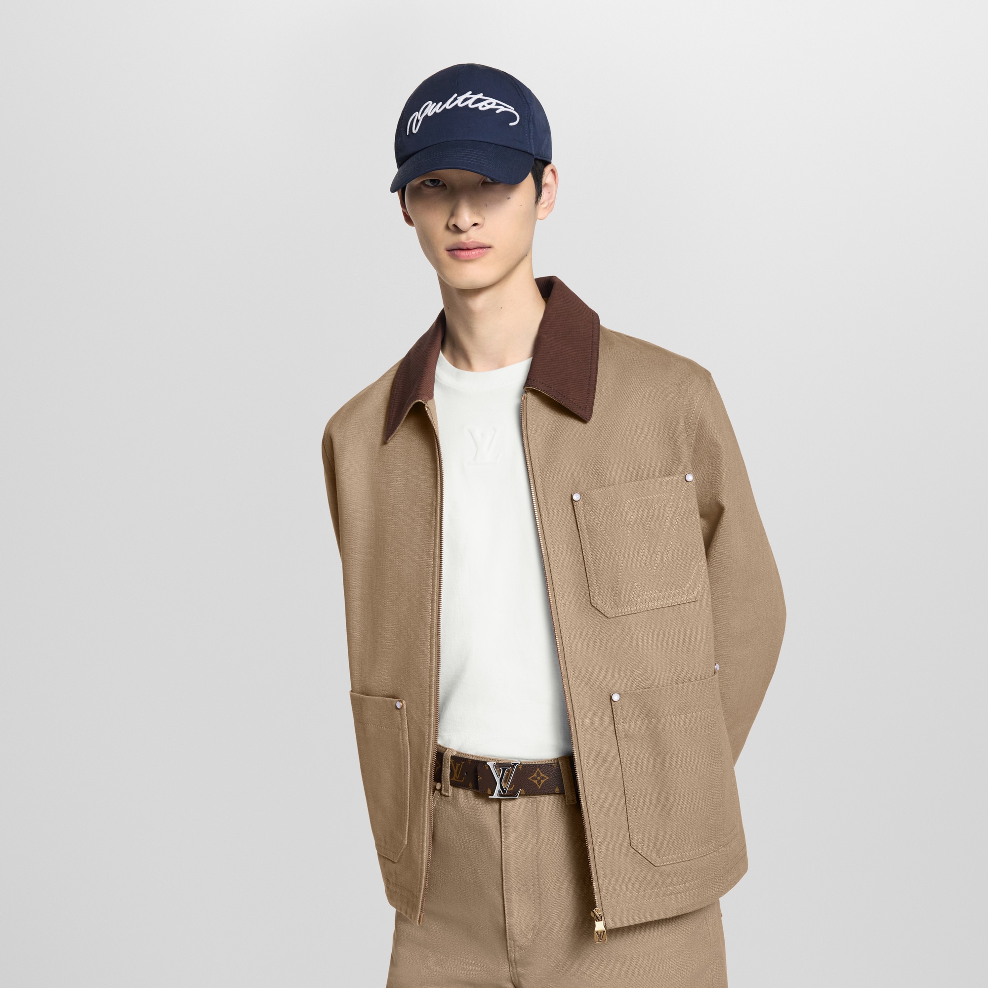 เข็มขัดรุ่น LV Initiales ขนาด 35 มม. ใส่ได้ทั้งสองด้าน  in ของขวัญสำหรับเทศกาลวันหยุด