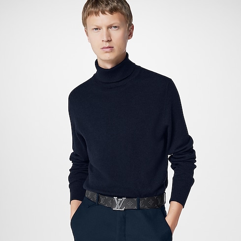 เข็มขัดรุ่น LV INITIALES ขนาด 40 มม. ใส่ได้ทั้งสองด้าน Monogram Eclipse in ผู้ชาย's แอคเซสเซอรี่ เข็มขัดสำหรับผู้ชาย collections by Louis Vuitton (การย่อ/ขยายผลิตภัณฑ์)