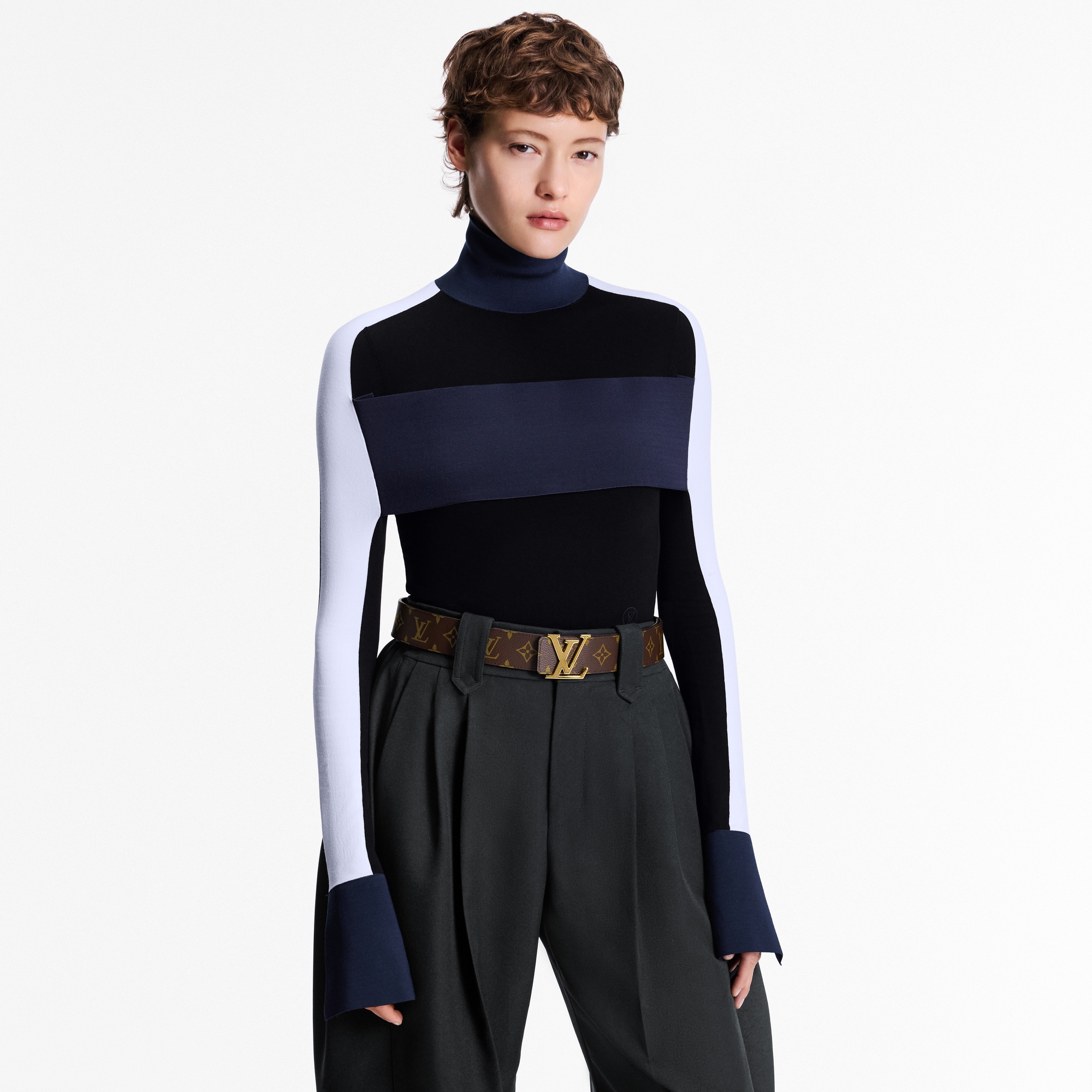 เข็มขัดรุ่น LV Initiales ขนาด 40 มม. ใส่ได้ทั้งสองด้าน Monogram in ผู้หญิง