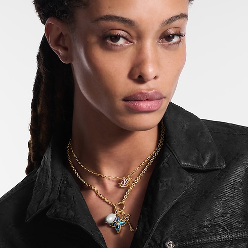 สร้อยคอ LV Layer . in ผู้หญิง's แฟชั่นจิวเวลรี่ เครื่องประดับสำหรับผู้หญิง collections by Louis Vuitton (การย่อ/ขยายผลิตภัณฑ์)