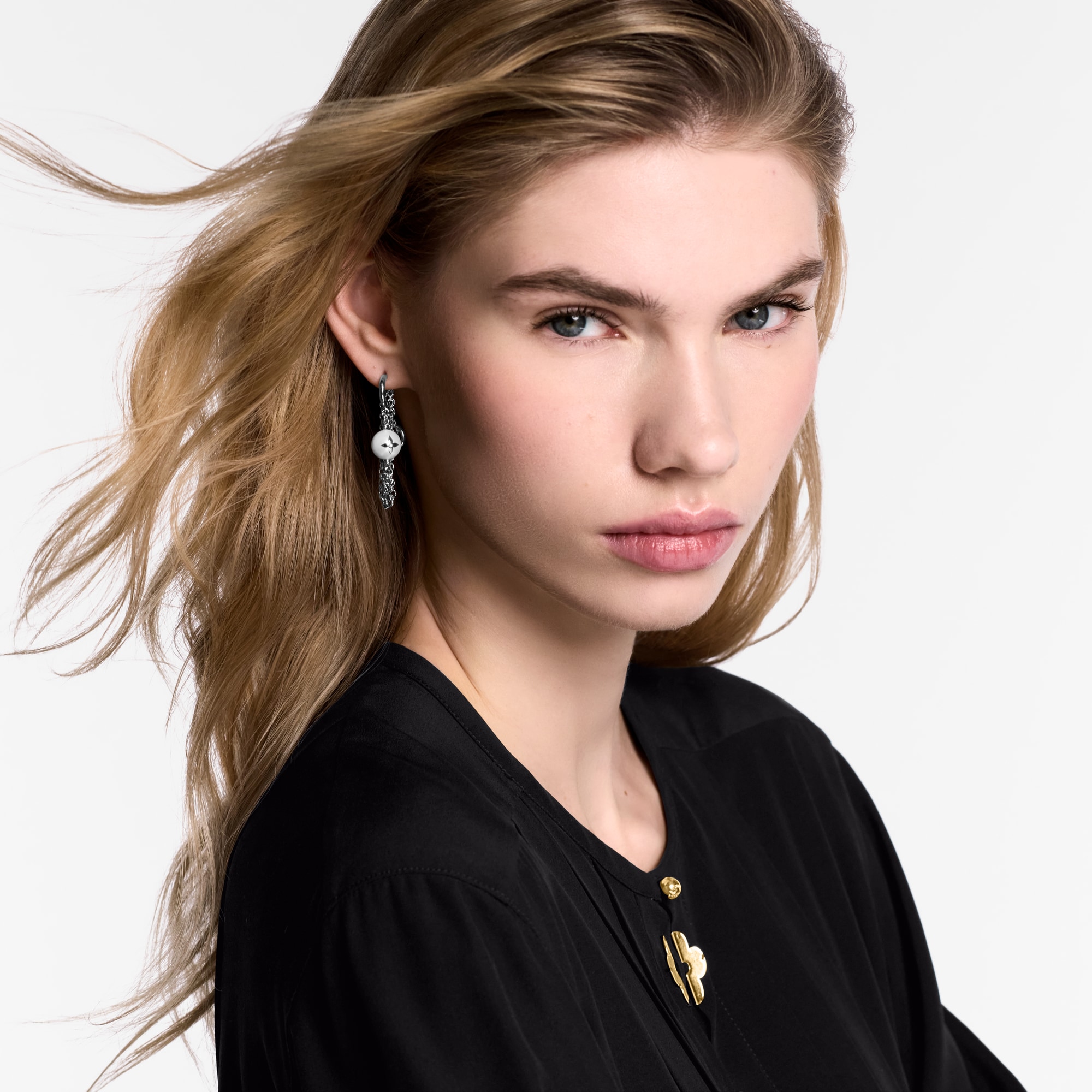 ต่างหู LV Mix Chains . in ผู้หญิง