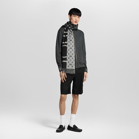 รองเท้ารุ่น LV Monza Taiga in ผู้ชาย's รองเท้า รองเท้าโลฟเฟอร์ และ มอคคาซินสำหรับผู้ชาย collections by Louis Vuitton (การย่อ/ขยายผลิตภัณฑ์)