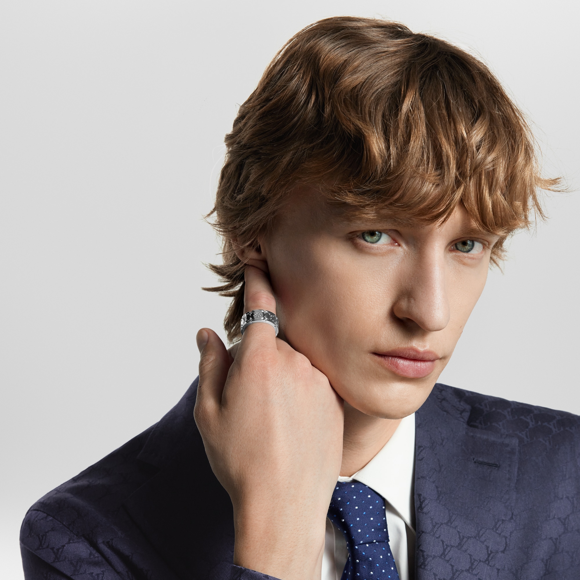 แหวน LV Mosaic . in ผู้ชาย