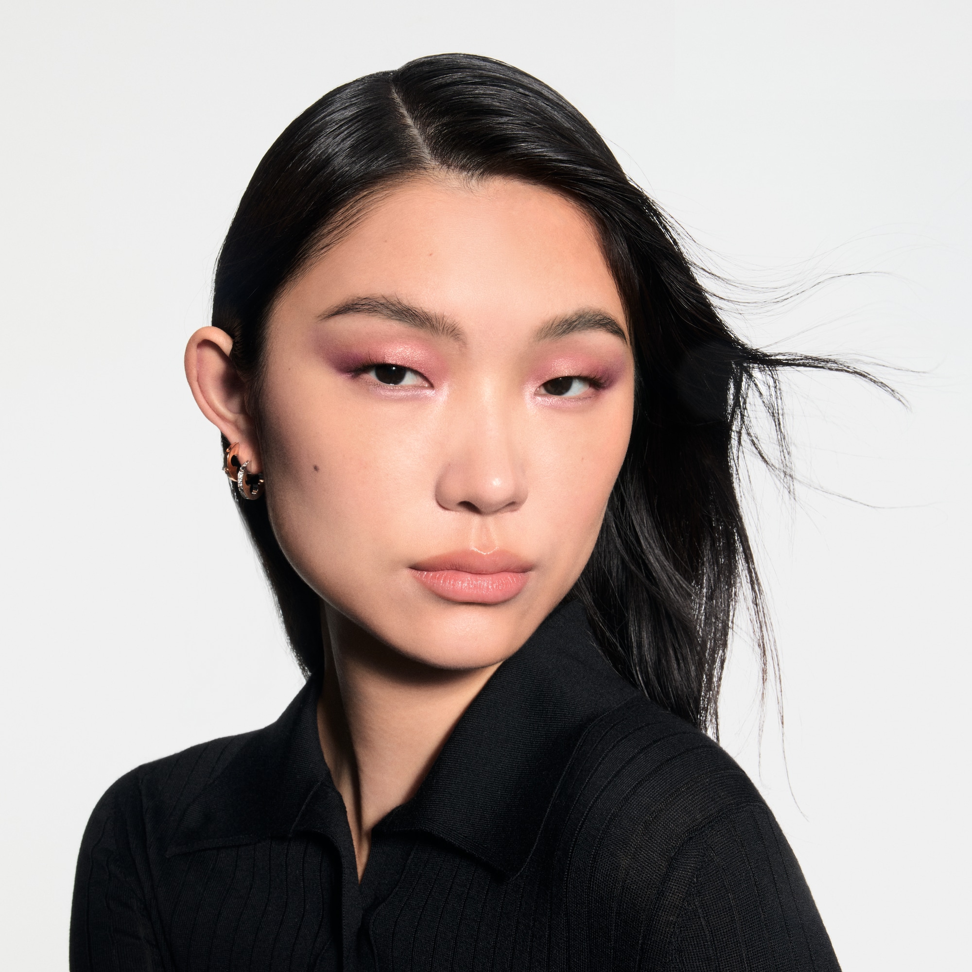 LV Ombres - พาเลตต์อายแชโดว์  in น้ำหอมและความงาม