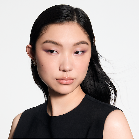 LV Ombres - พาเลตต์อายแชโดว์ in น้ำหอมและความงาม's ตา } collections by Louis Vuitton (การย่อ/ขยายผลิตภัณฑ์)