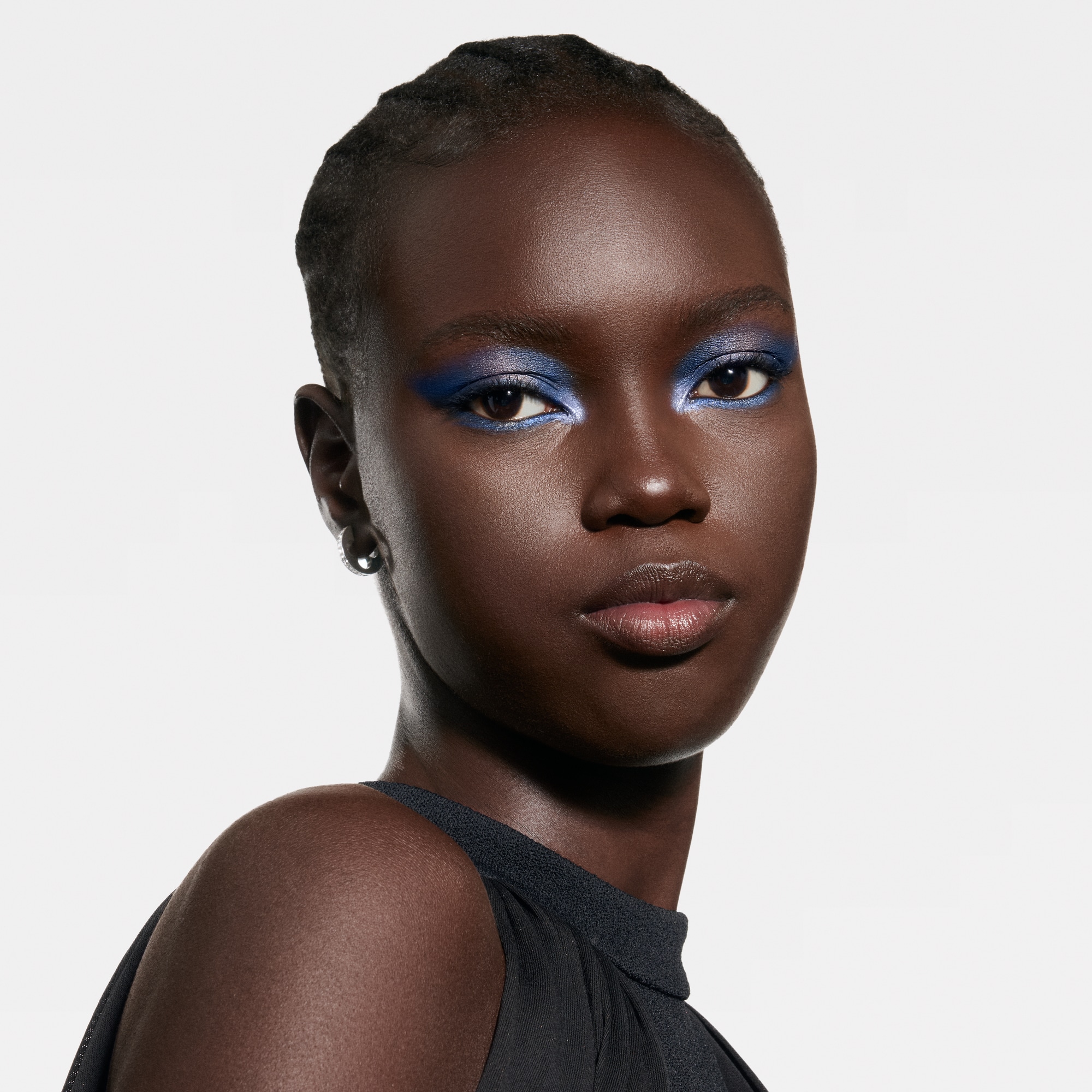 LV Ombres - พาเลตต์อายแชโดว์  in น้ำหอมและความงาม