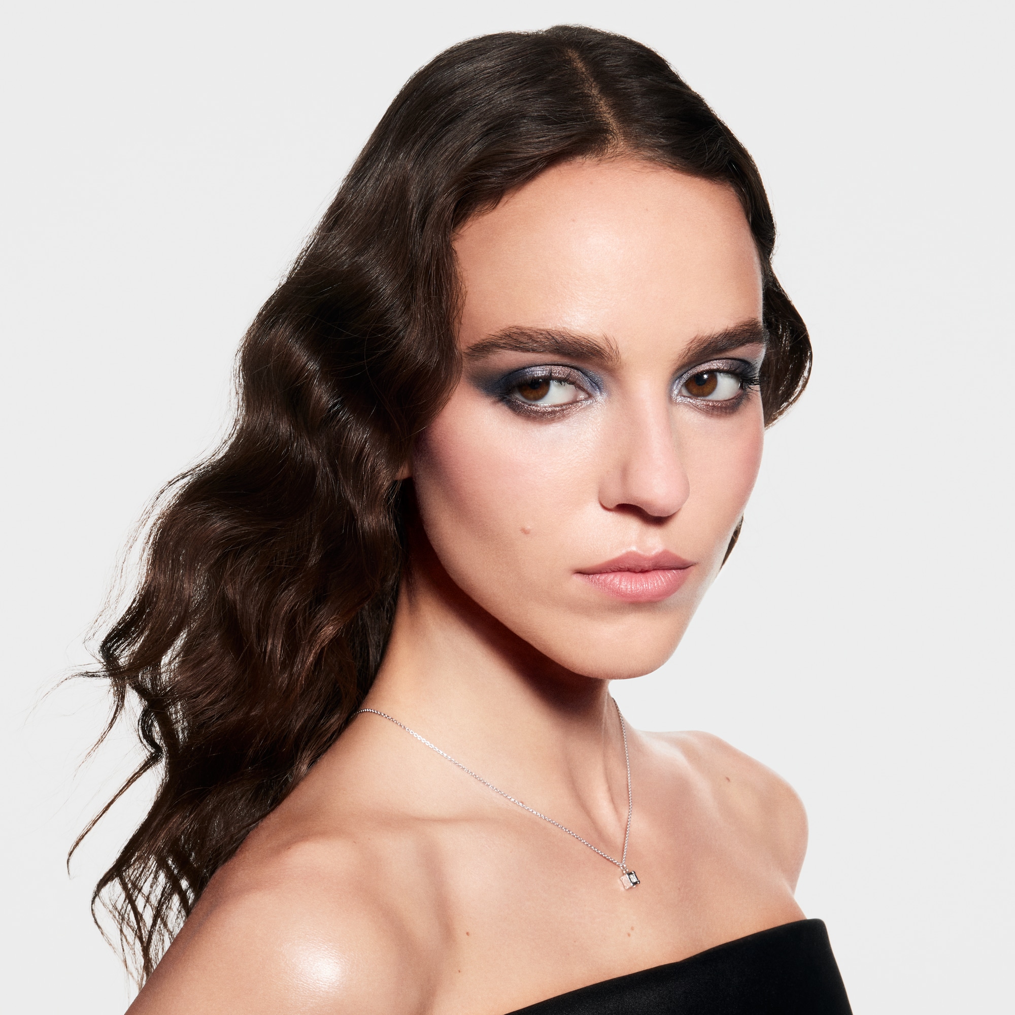 LV Ombres – รีฟิลพาเลตต์อายแชโดว์  in น้ำหอมและความงาม