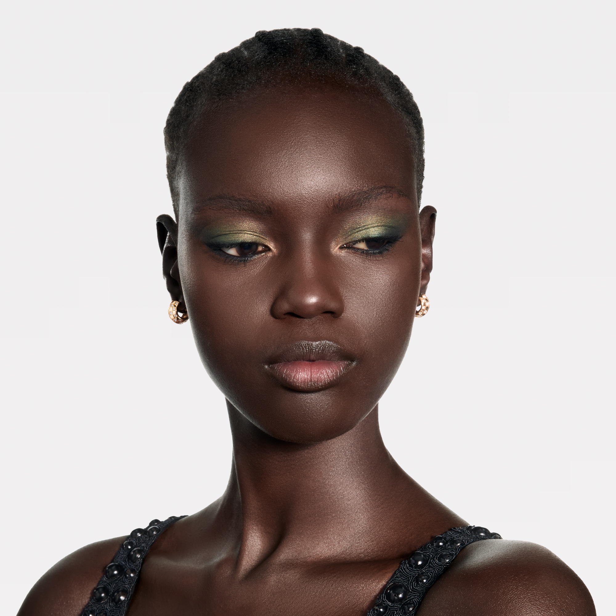 LV Ombres – รีฟิลพาเลตต์อายแชโดว์  in น้ำหอมและความงาม