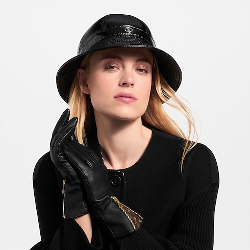 ถุงมือรุ่น LV Reveal worn view