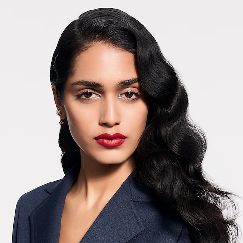 LV Rouge - ลิปสติกเนื้อแมตต์ in น้ำหอมและความงาม's ลิปสติก } collections by Louis Vuitton (การย่อ/ขยายผลิตภัณฑ์)