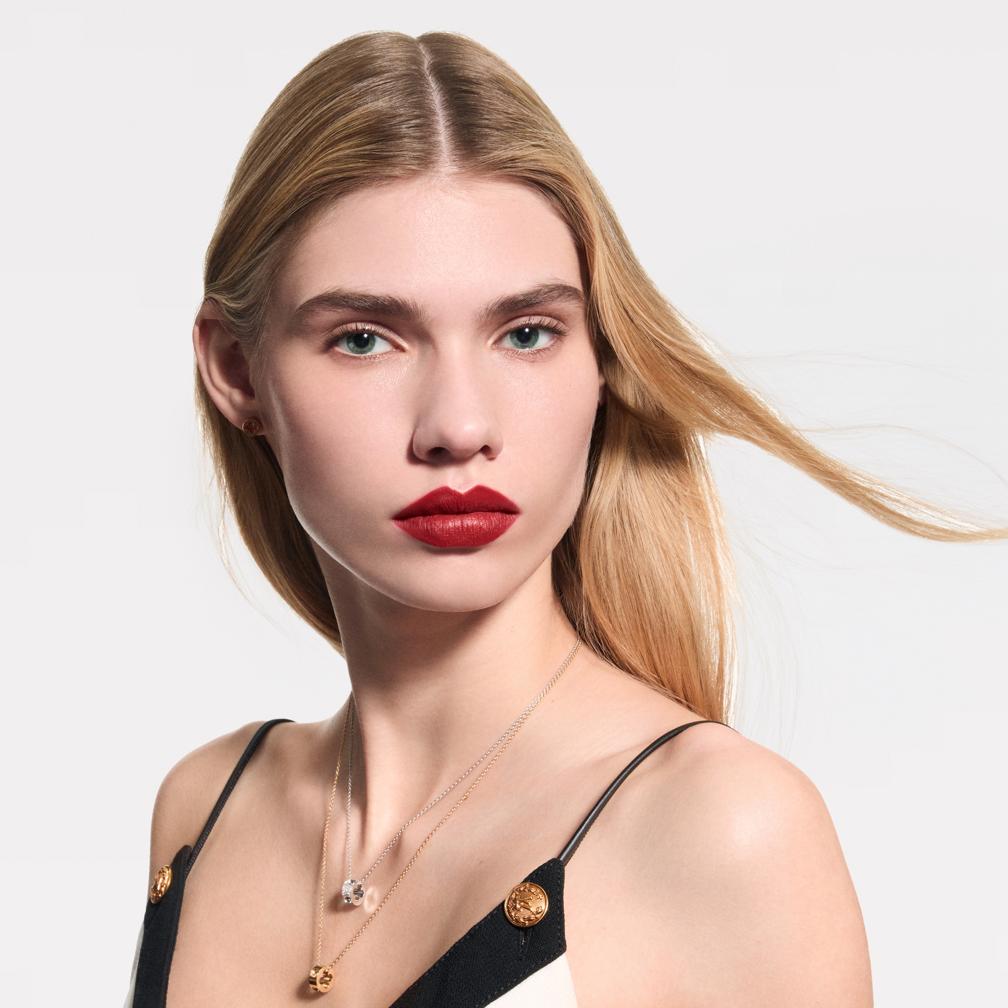 LV Rouge - ลิปสติกเนื้อแมตต์   in น้ำหอมและความงาม