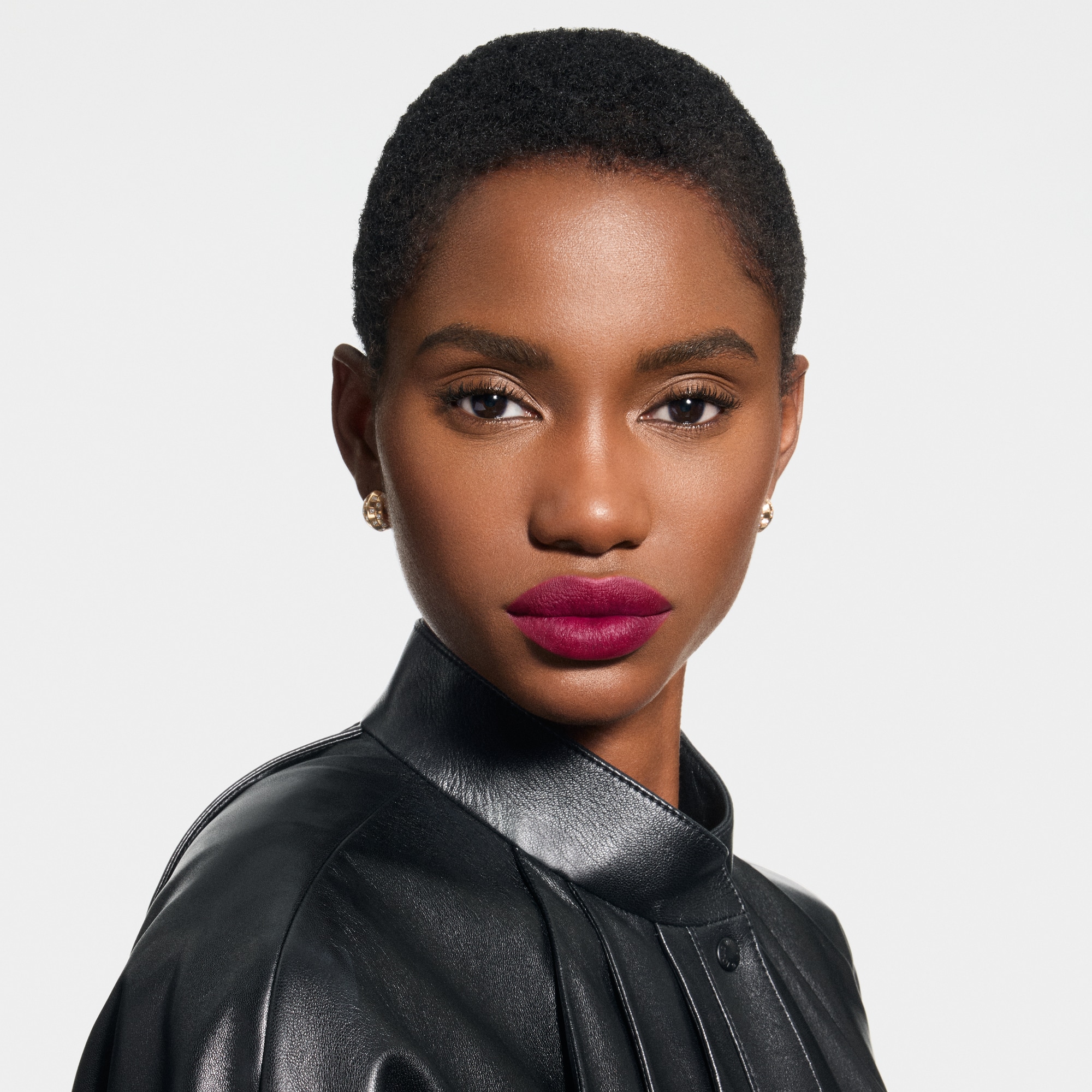 LV Rouge - ลิปสติกเนื้อแมตต์   in น้ำหอมและความงาม